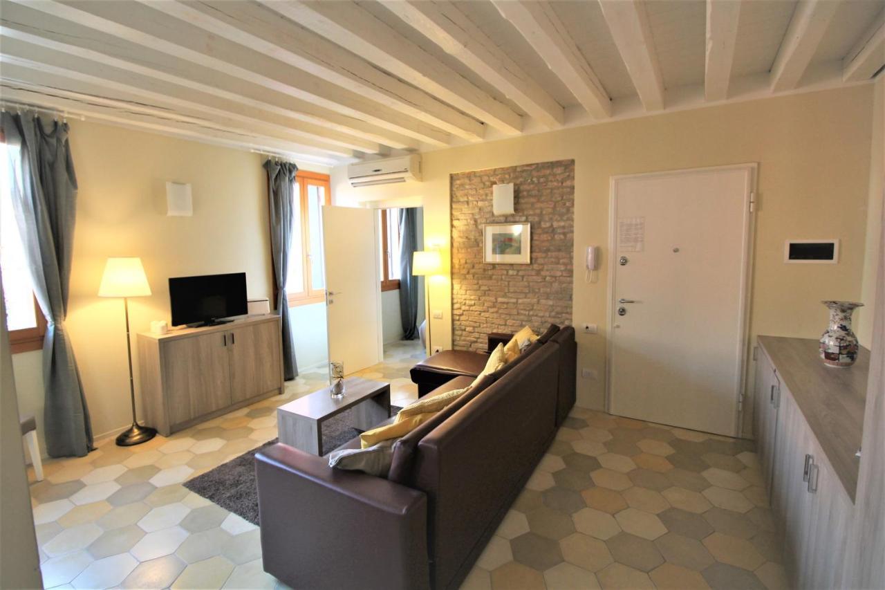 New Central And Spacious Venice Luaran gambar