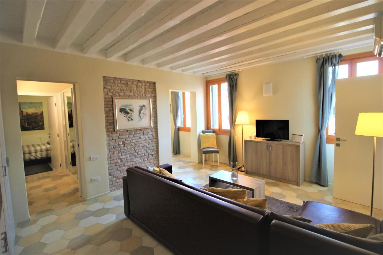 New Central And Spacious Venice Luaran gambar
