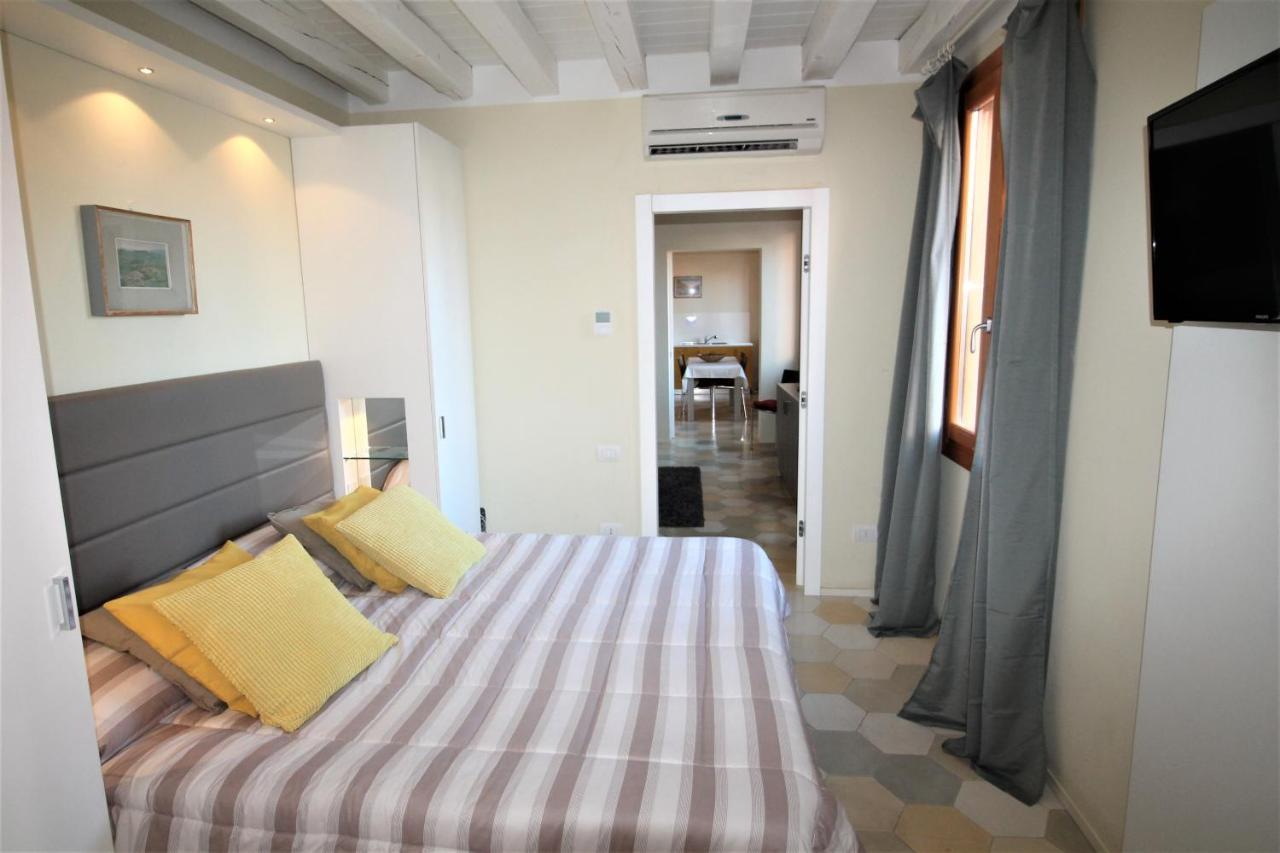New Central And Spacious Venice Luaran gambar