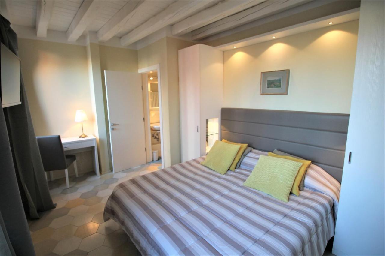 New Central And Spacious Venice Luaran gambar