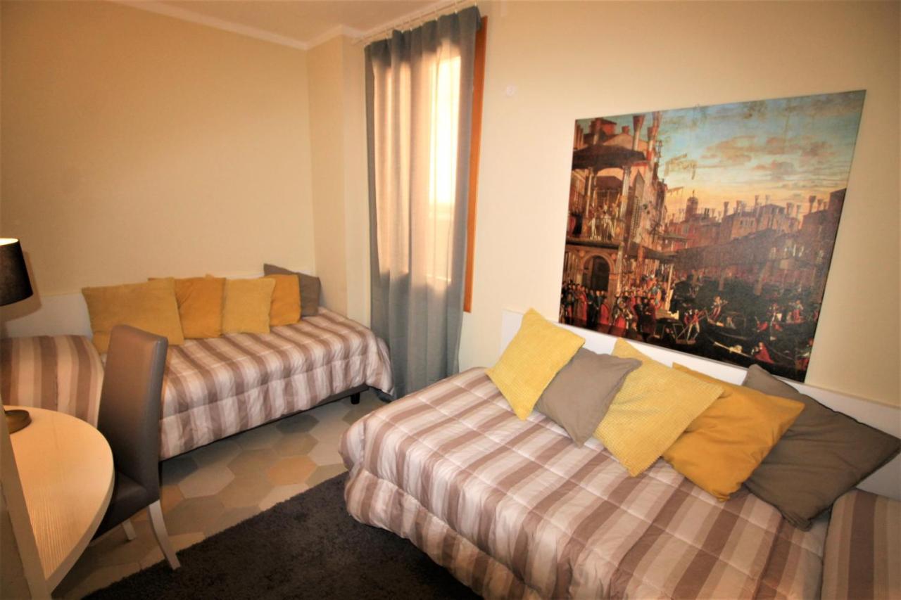 New Central And Spacious Venice Luaran gambar