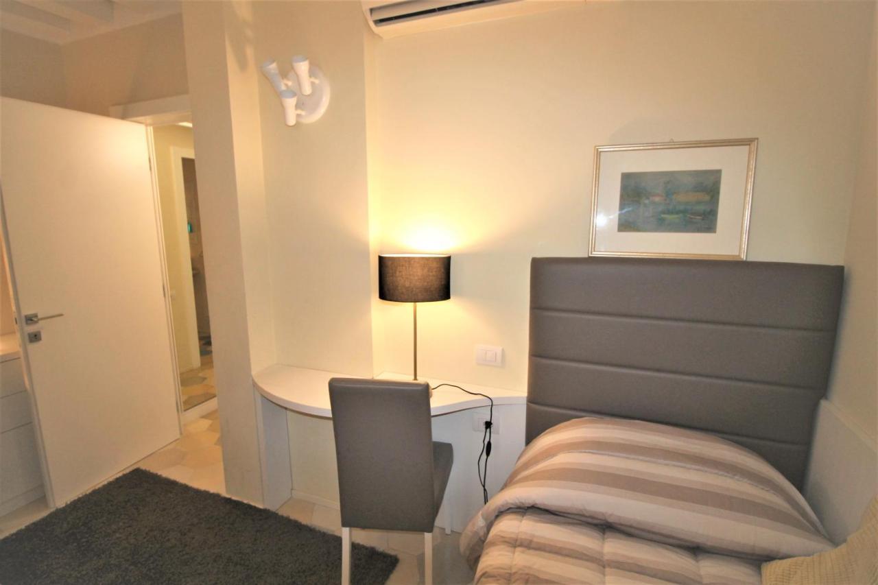 New Central And Spacious Venice Luaran gambar