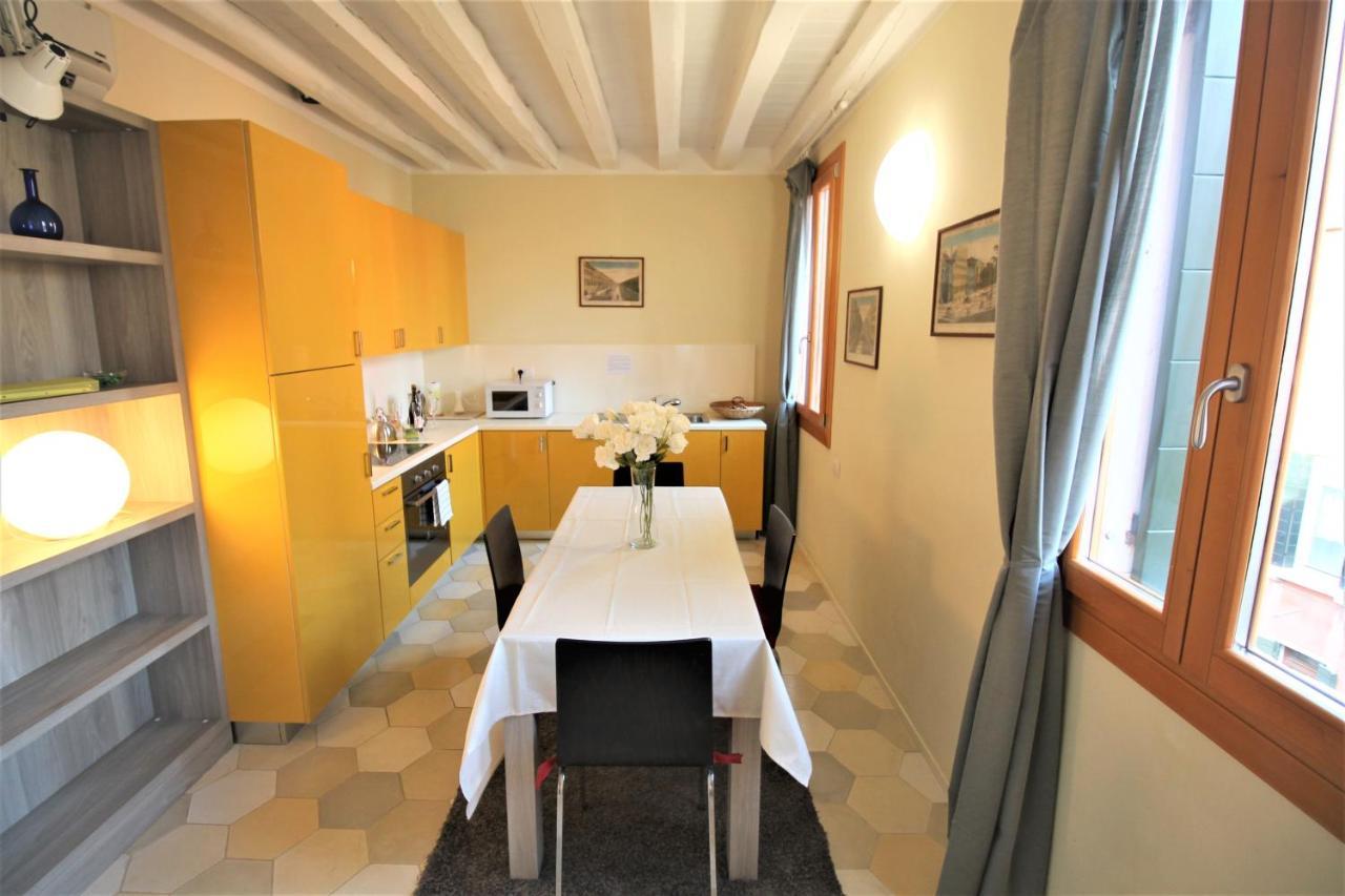New Central And Spacious Venice Luaran gambar